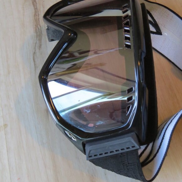 Smith mirrored lens ski snow goggles adjustable low light good condition - Picture 3 of 4